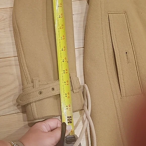 Burberry Brit 70% wool coat size 10 camel color. - Picture 15 of 16